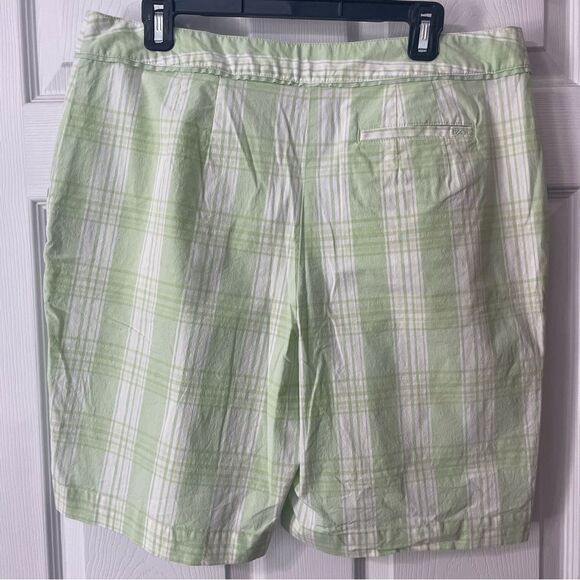 Izod XFG Women’s Size 14 Light Green Plaid 10.5” Inseam Golf Shorts - Picture 5 of 10